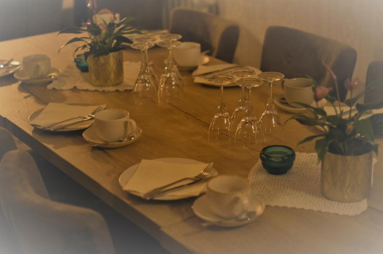 Hotel Stadtvilla Laux Merzig Bagian luar foto